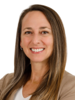head and shoulders photo of Amy Herr