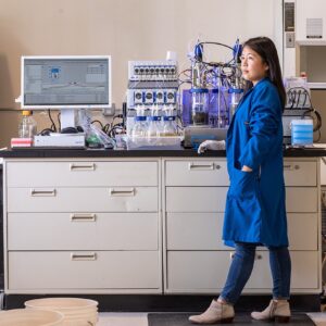 photo of Hsu in the lab